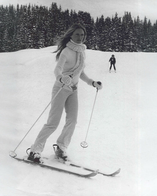 Brigitte Bardot in Gstaad: The Epitome of Après-Ski Elegance